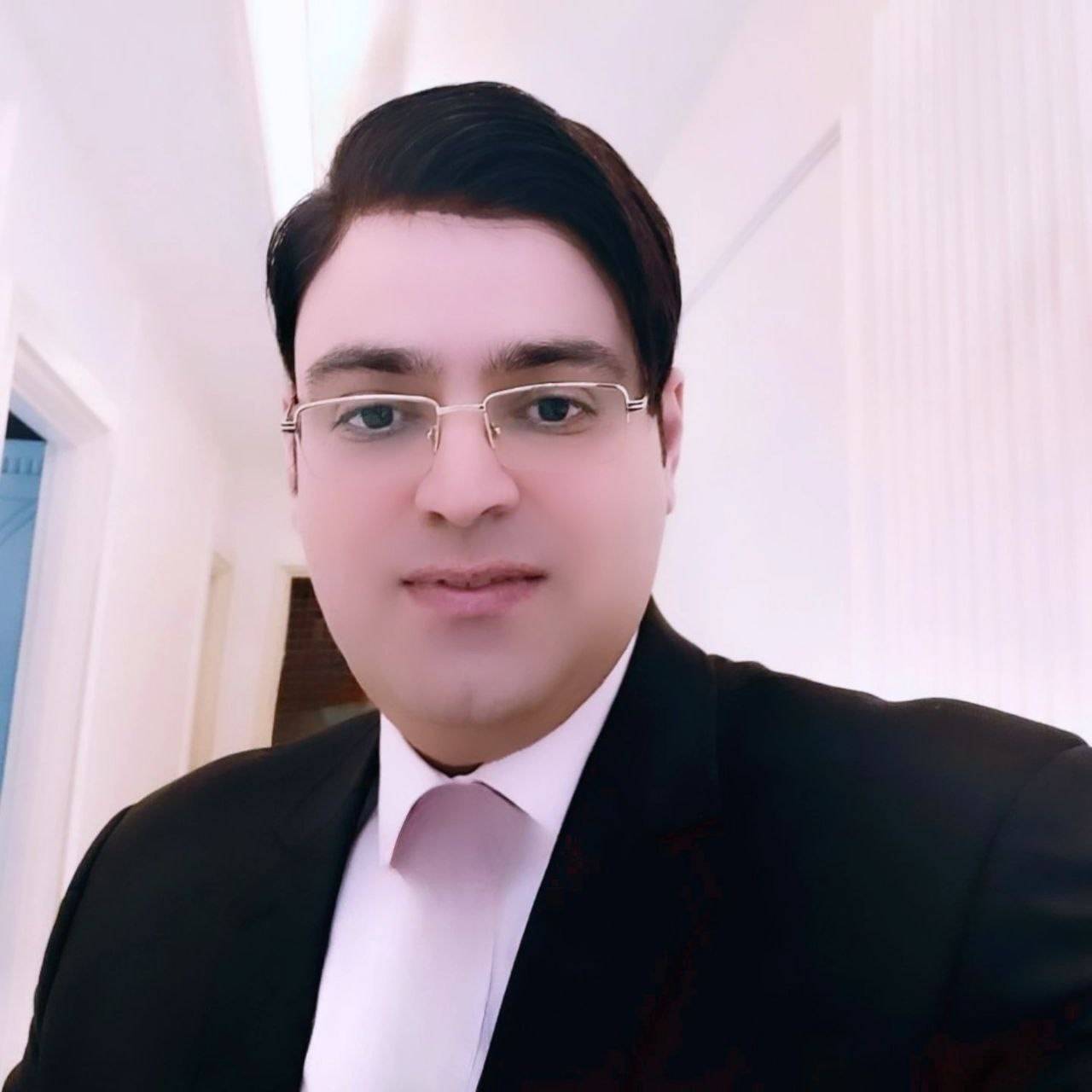 Nakhjiri, Ali Taghvaie