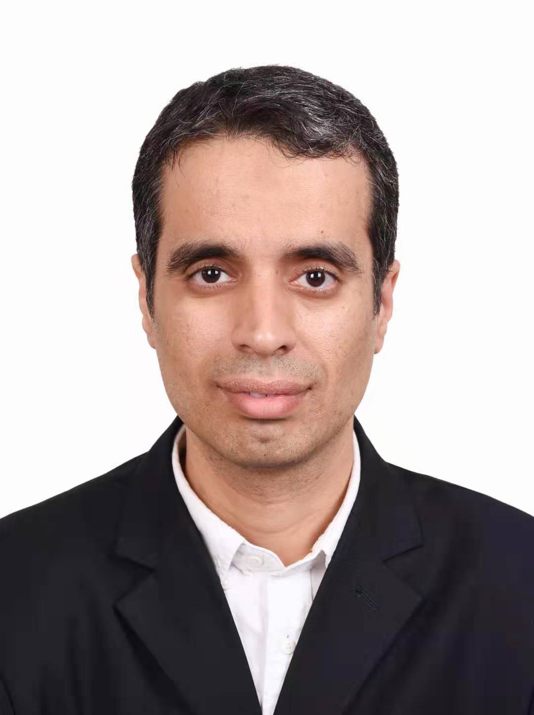 Roohi, Ehsan