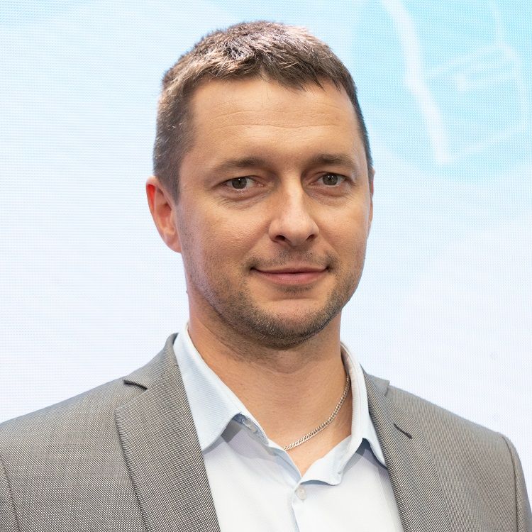 Marszałek, Krystian