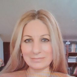 Angeli, Charoula